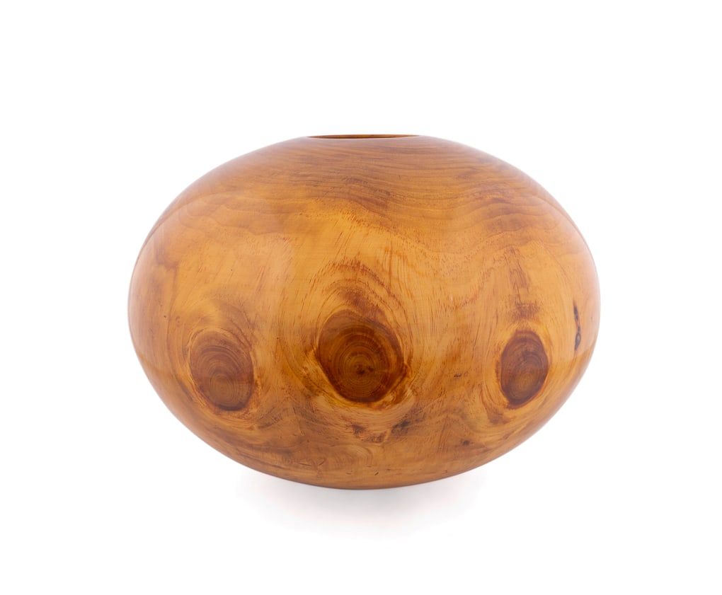 Philip Moulthrop, Oversized White Pine Vessel: Philip Moulthrop American, born 1947 Turned Vessel - 2004 White Pine Node Signed, wood species, and numbered "604040" to the underside. 16 1/2 x 22 x 22 in. (41.9 x 55.9 x 55.9 cm.) Provenance: Priva