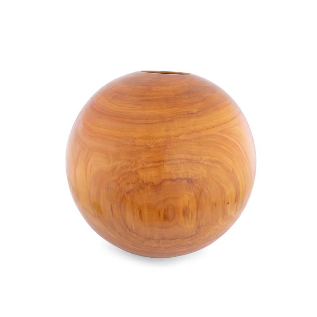 Philip Moulthrop, Lg Turned Red Elm Bowl: Philip Moulthrop American, born 1947 Large Turned Wood Bowl Red Elm Signed, wood species, and numbered 810090 to underside. 18 3/4 x 19 1/4 x 19 in. (47.6 x 48.9 x 48.3 cm.) Provenance: Private Colle