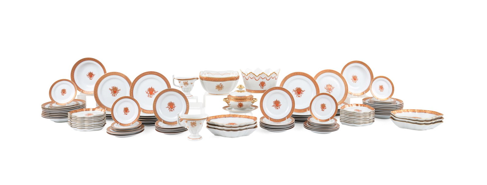 Mottahedeh, 108 Pieces of "Lowestoft" Dinnerware (1 of 16)