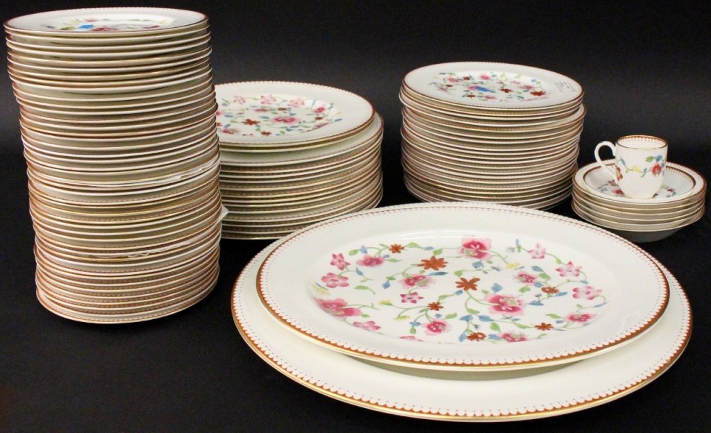 Royal Worcester China 91 Pieces: Royal Worcester 91 piece dinner service in the Astley pattern - made popular by Jacqueline Kennedy Onassis - comprised of the following pieces: 13 Dinner Plates (10.6"), 44 Bread and Butter Plates (6.