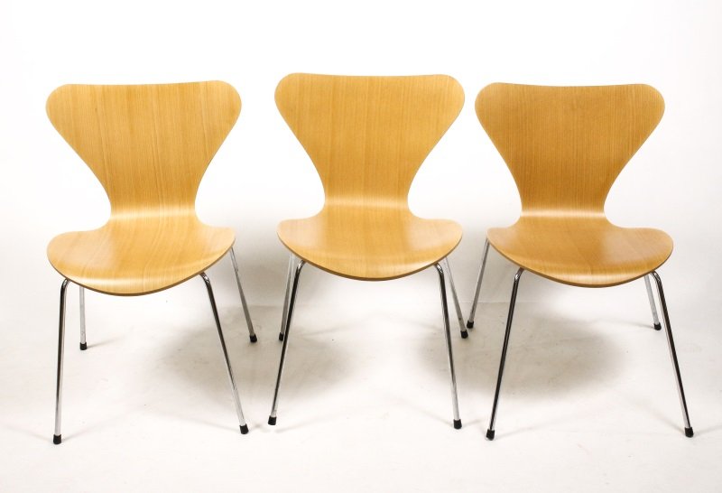 Set of 3 Fritz Hansen "Series 7" Side Chairs: Danish, last quarter of 20th century. Set of three matching Mid Century Modern "Series 7" side chairs originally designed by Arne Jacobsen (Danish, 1902-1971) for Fritz Hansen. Each chair having a sha