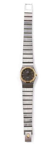Ladies Concord Mariner 18k Gold & SS Watch: Ladies Concord "Mariner" 18k yellow gold and stainless steel wristwatch with 18k yellow gold octagonal bezel, grey graphite texture dial with date aperture at 3 o'clock, gold markers at numbers on a s
