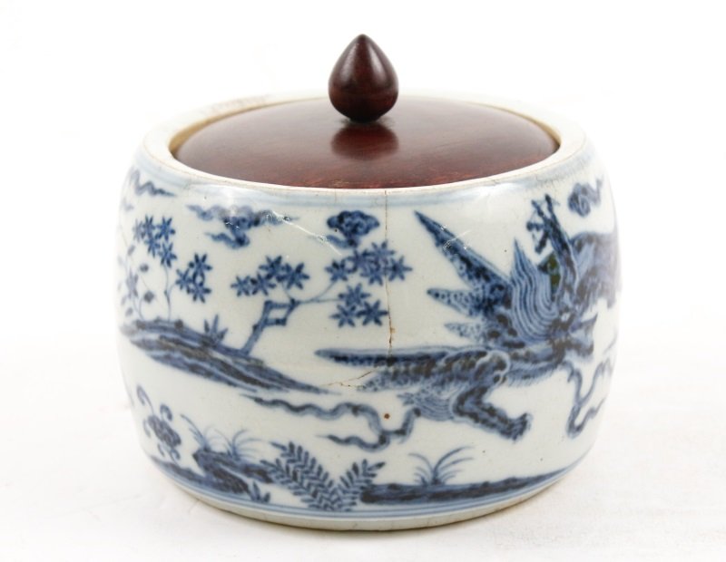 Chinese Blue & White Porcelain Jar w/Wooden Lid (1 of 10)