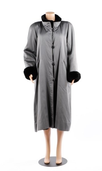 Ladies Long Reversible Raincoat with Fur Lining (1 of 10)