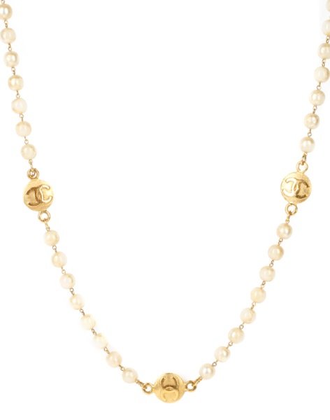 Chanel Faux Pearl & Gold Medallion Necklace (1 of 5)