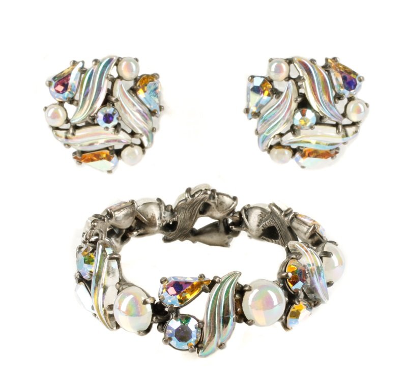 Vintage 1940s Schiaparelli Opalescent Demi Parure (1 of 8)