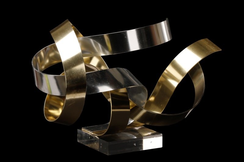 Dan Murphy Abstract Metal Sculpture, 1995: Dan Murphy (American (North Carolina), Contemporary), â€œUntitledâ€-1995, anodized aluminum sculpture, incised with signature on lower edge of sculpture â€œDAN MURPHY 1995â€. Modern abst