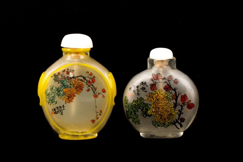 2 Fine Reverse Painted Glass Snuff Bottles, Signed (1 of 6)