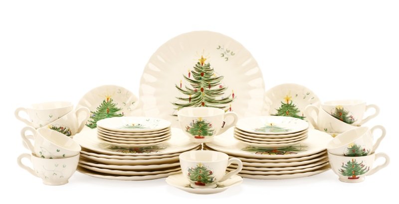 39 PCS Blue Ridge Christmas Tree Mistletoe Pattern (1 of 8)