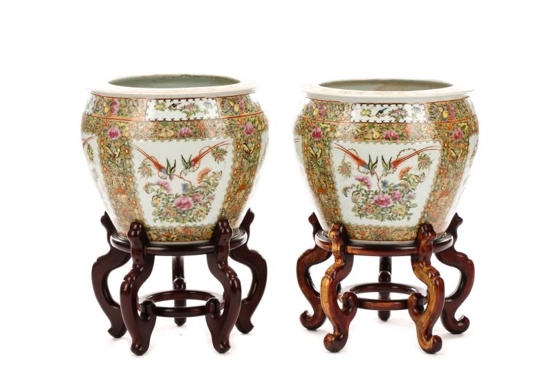 Pair, Large Chinese Rose Canton Planters (1 of 10)