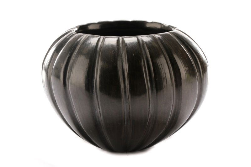 Sharon Naranjo Garcia Santa Clara Pottery Jar (1 of 6)