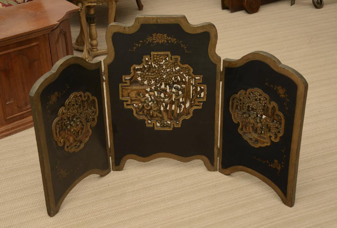 Chinese gilt lacquer tri-fold table screen (1 of 7)