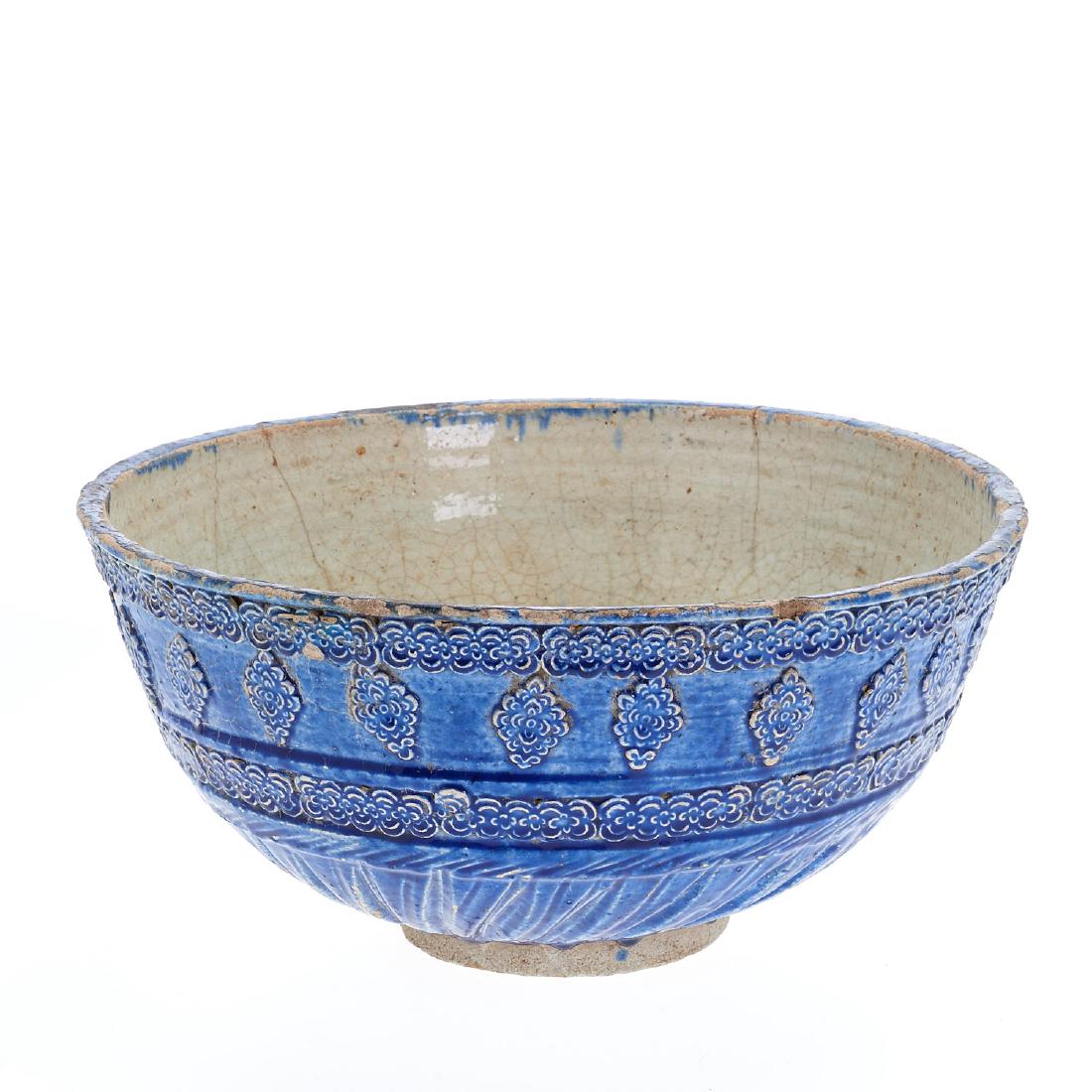 Large Timurid/Safavid blue and white ceramic bowl (1 of 8)