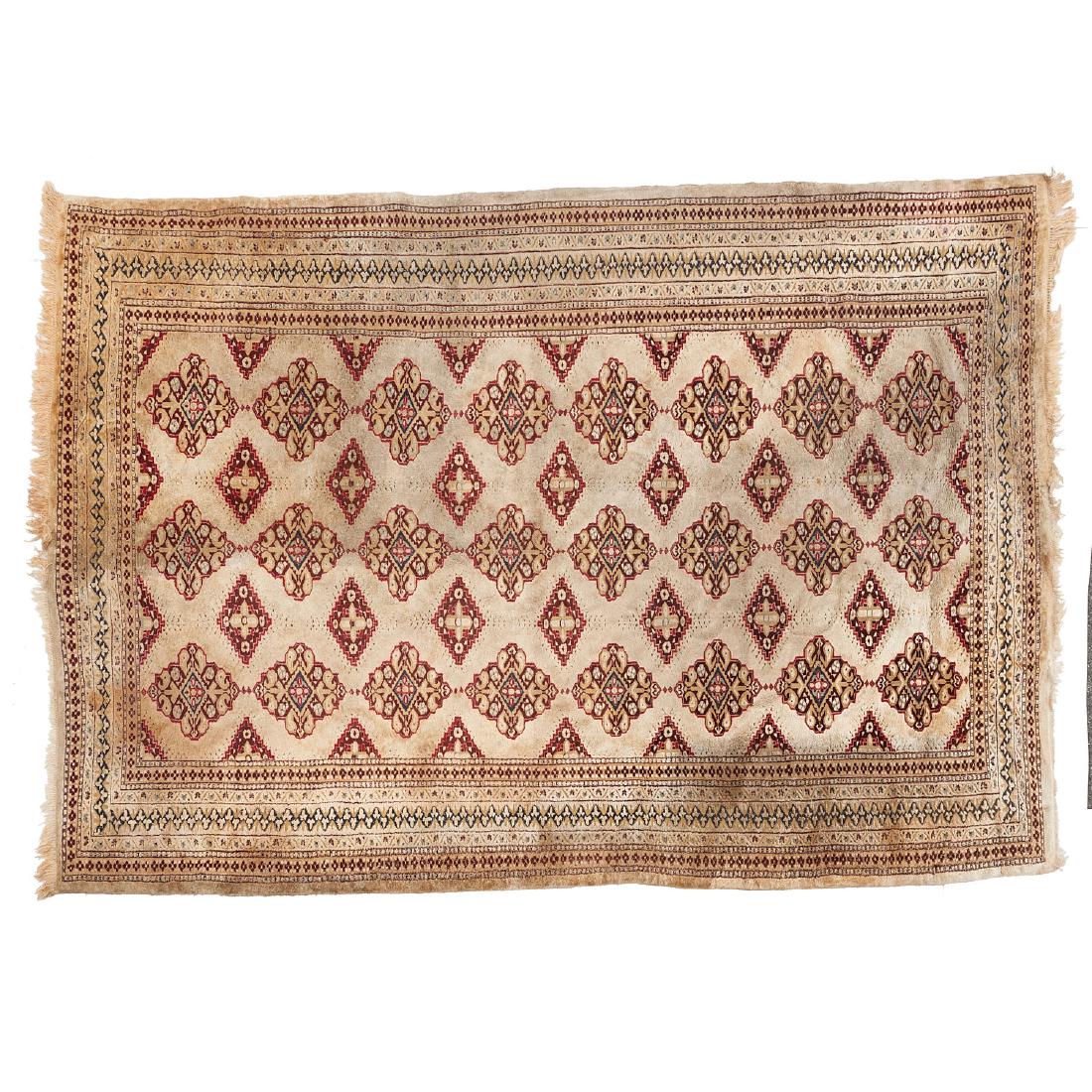 Pakistani carpet (1 of 8)