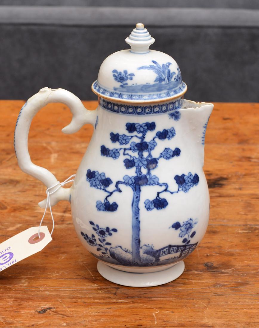 Chinese blue and white porcelain teapot (1 of 10)
