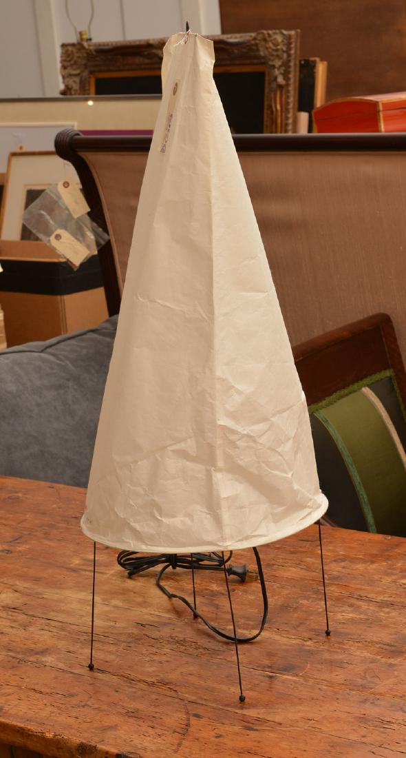 Isamu Noguchi paper lantern table lamp (1 of 5)