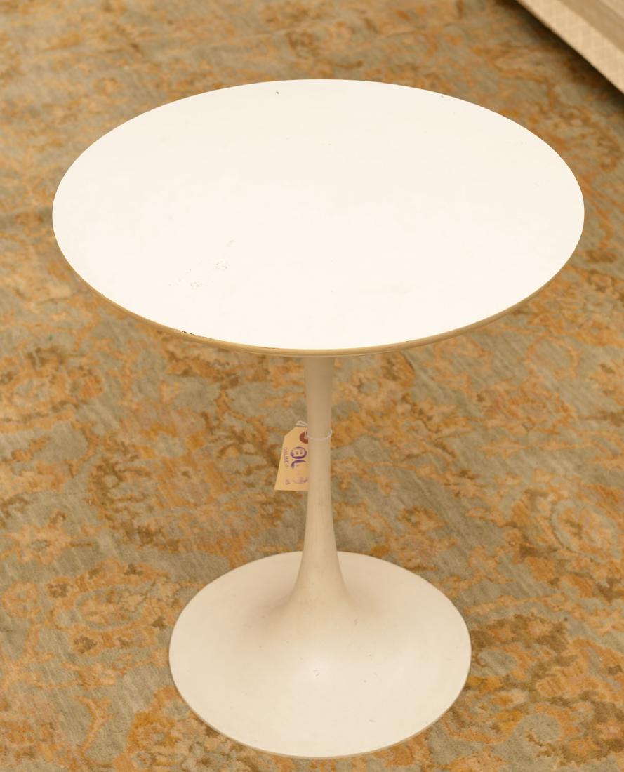Eero Saarinen for Knoll style tulip side table (1 of 3)