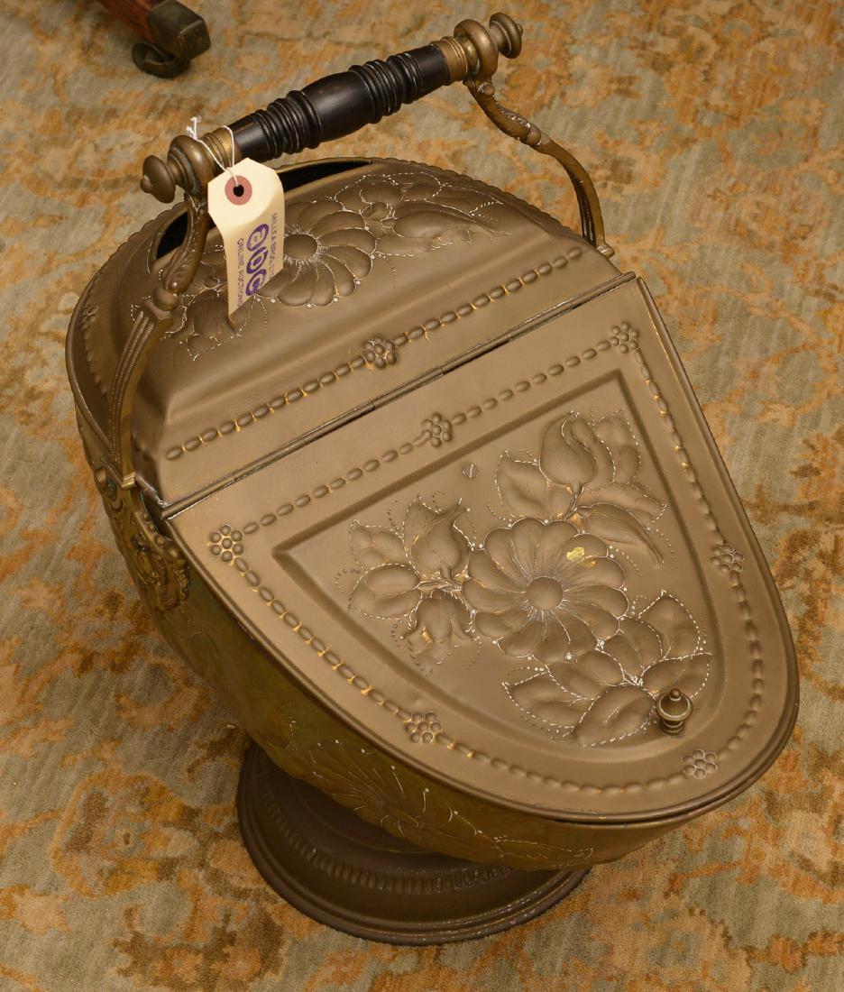 Victorian brass coal scuttle (1 of 7)