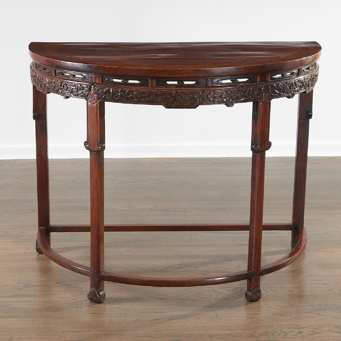 Nice Chinese demilune console table (1 of 7)