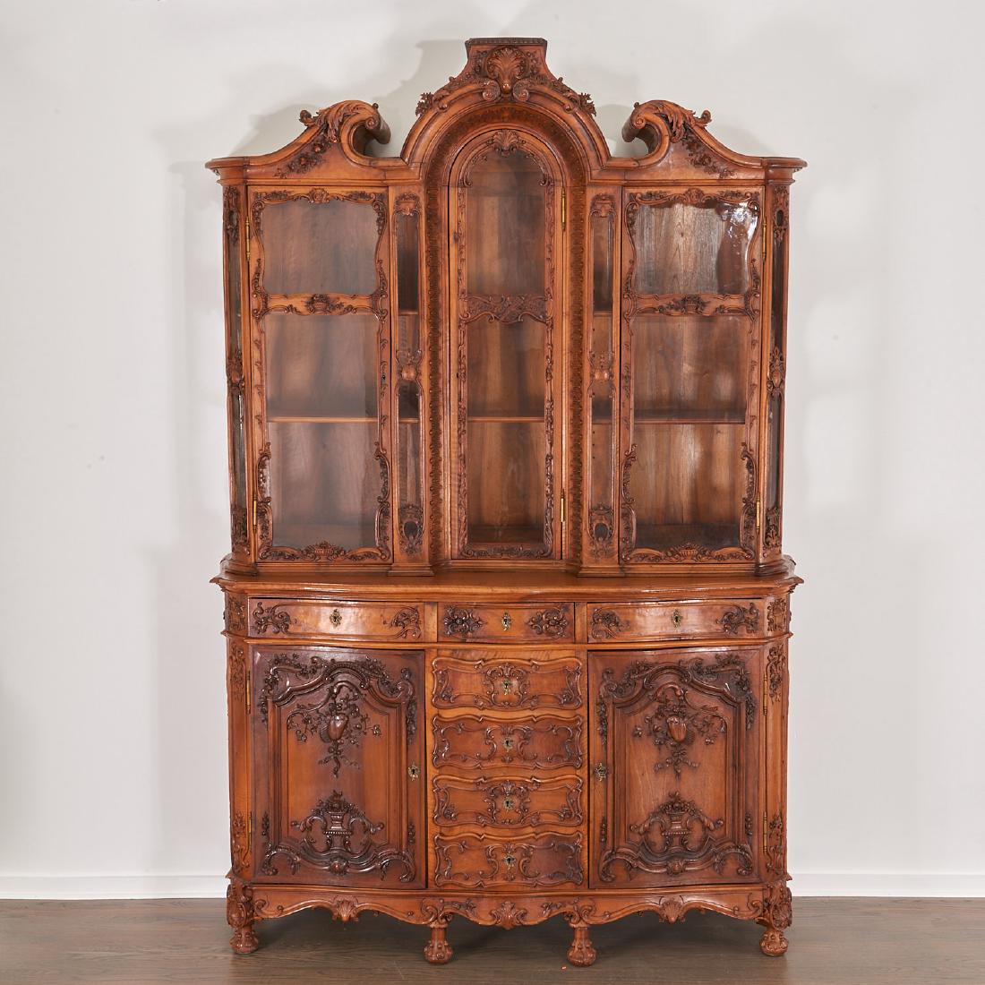 Nice French Rococo Revival china cabinet (1 of 10)