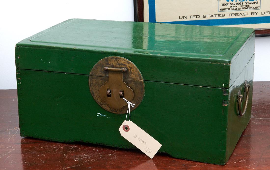 Chinese apple green lacquered wood box (1 of 10)