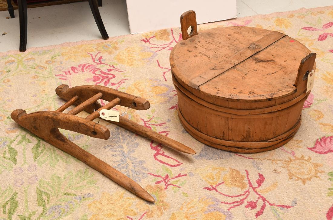 Shaker wooden wash tub with lid and drying rack (1 of 4)