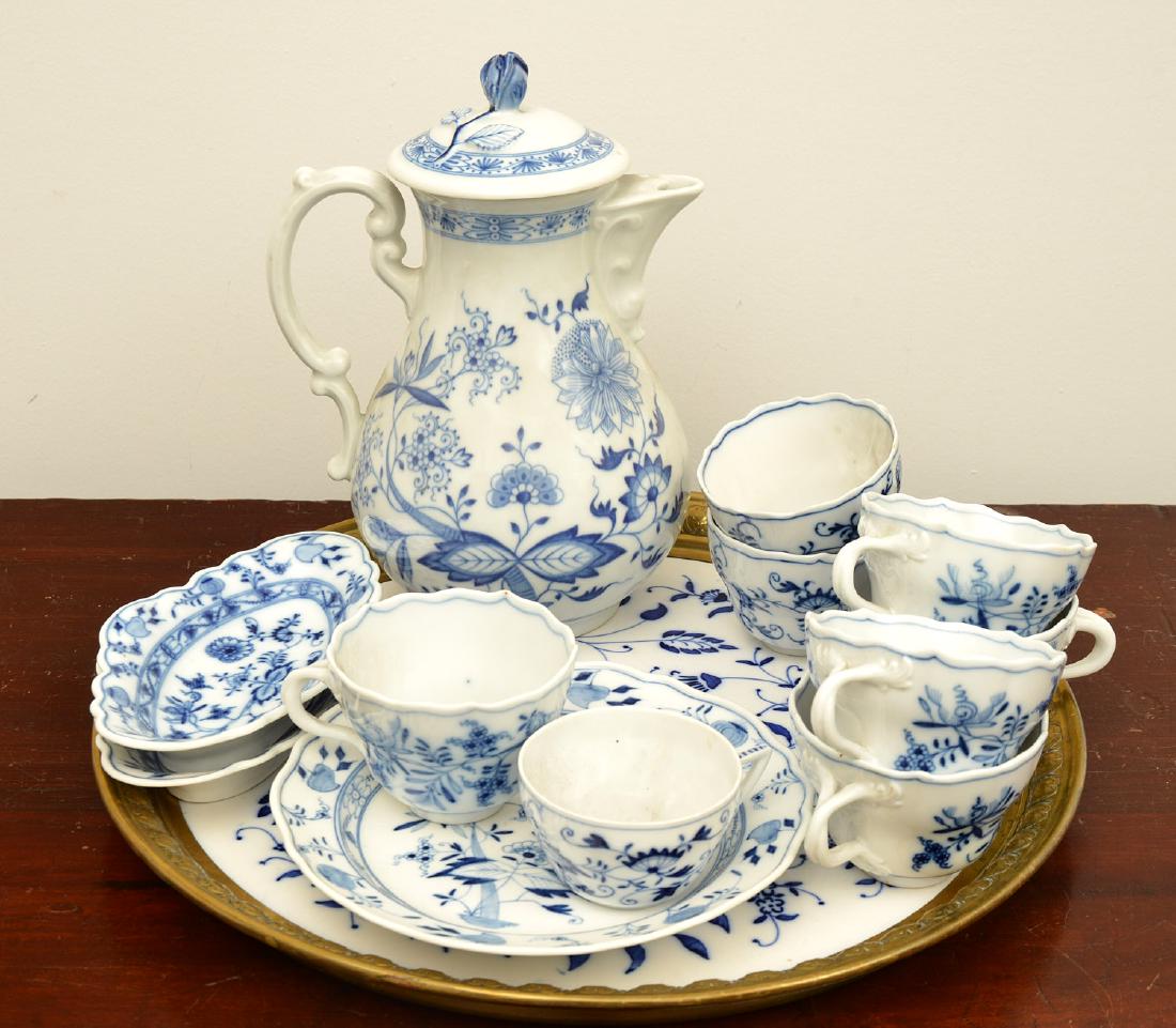 Assembled German blue and white porcelains group (1 of 10)