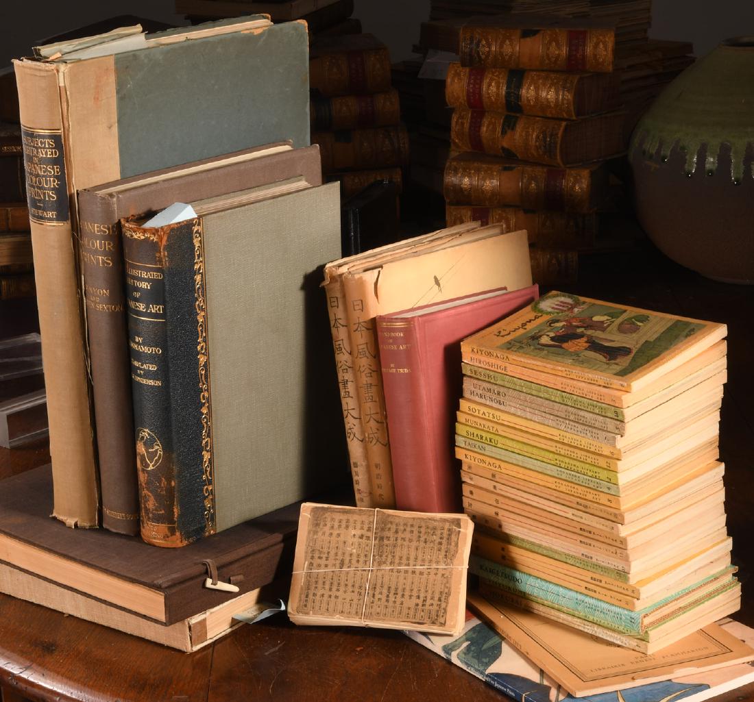 BOOKS: (31) Vols Japanese Art + Set of Prints (1 of 10)