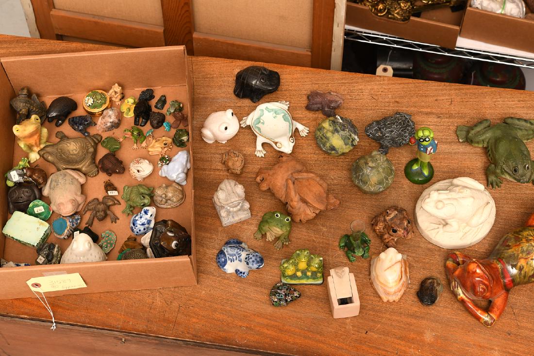 Group approx. (75) frog collectibles (1 of 7)