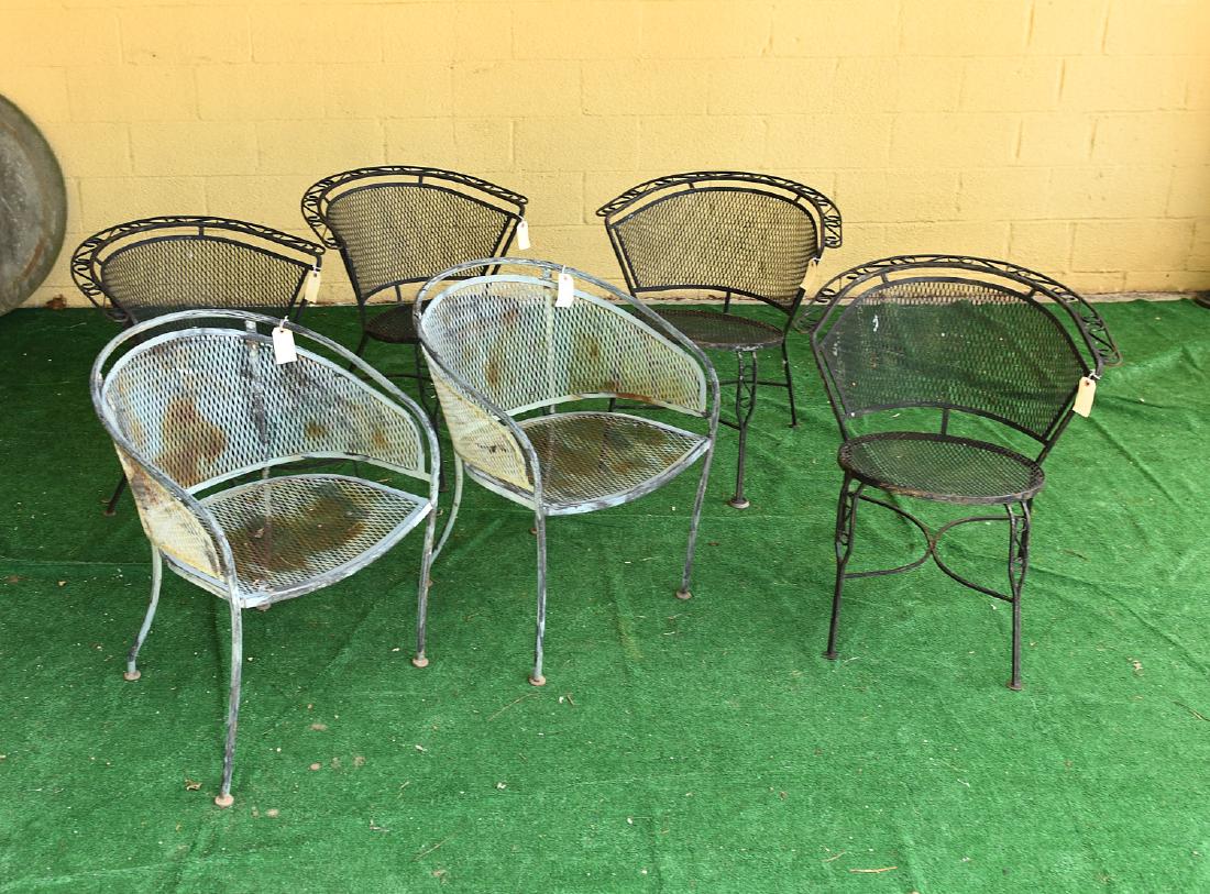 (6) modernist wrought iron dining chairs: (6) modernist wrought iron dining chairs, 20th c., probably Salterini or Woodard, painted, 29.25"h x 27.5"w x 26"d