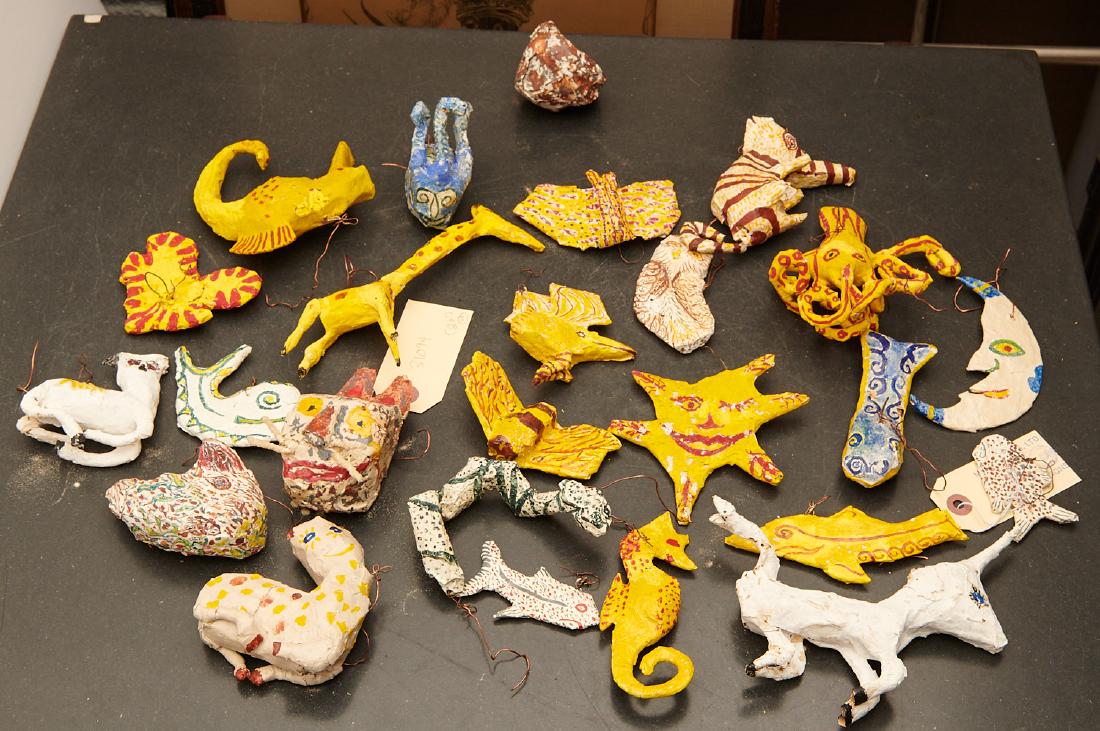 Collection Folk Art papier mache ornaments (1 of 7)