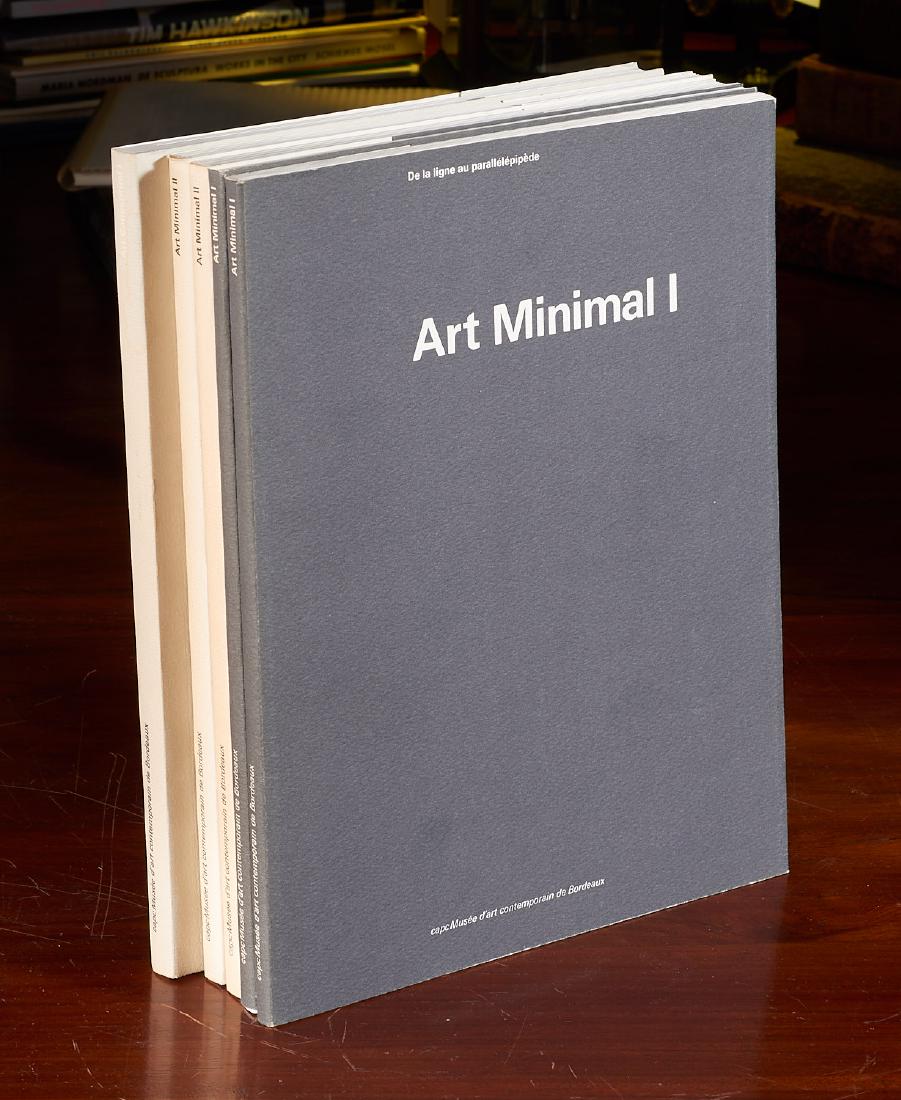 BOOKS: (5) Vols Art Minimal & Conceptuel 1985-88: BOOKS: (5) Vols Art Minimal & Conceptuel 1985-88, 5 paperback volumes, text in French, from the capc Musee d'art contemporain de Bordeaux: 1) Art Conceptuel I, 1988. Art & Language, Robert Barry, Hann