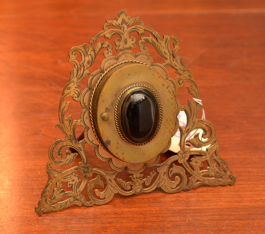 Victorian brass and agate easel frame (1 of 7)