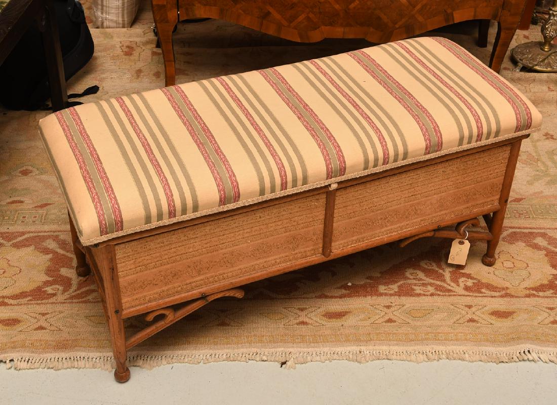 Austrian Arts & Crafts style storage bench (1 of 7)
