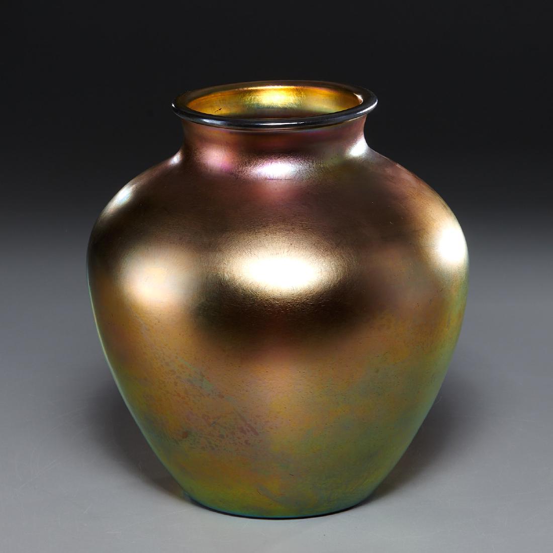 Steuben large gold Aurene vase (1 of 5)