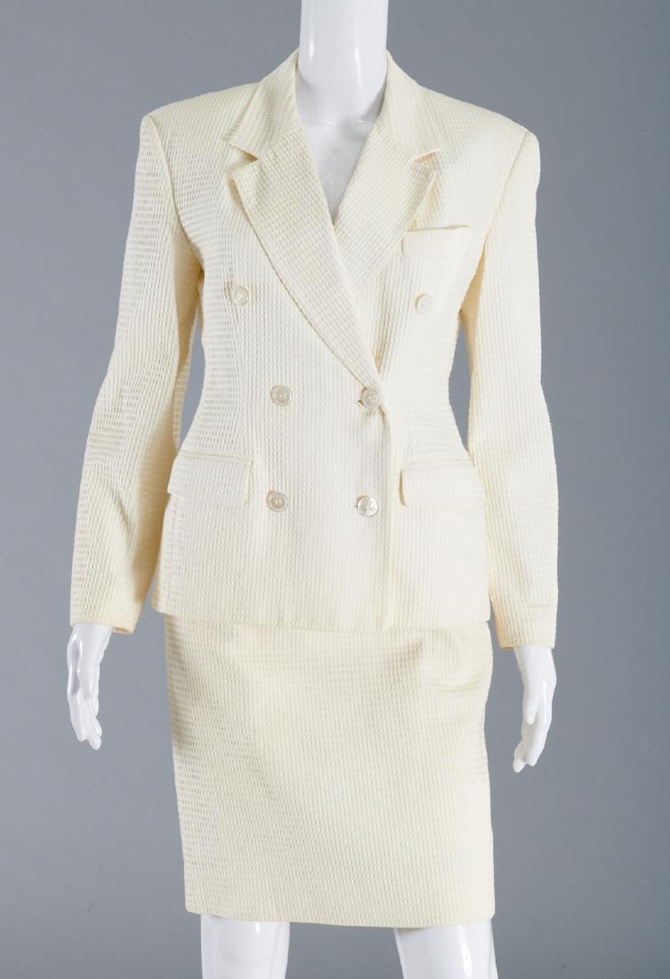 Isaac Mizrahi ladies cream skirt suit (1 of 10)