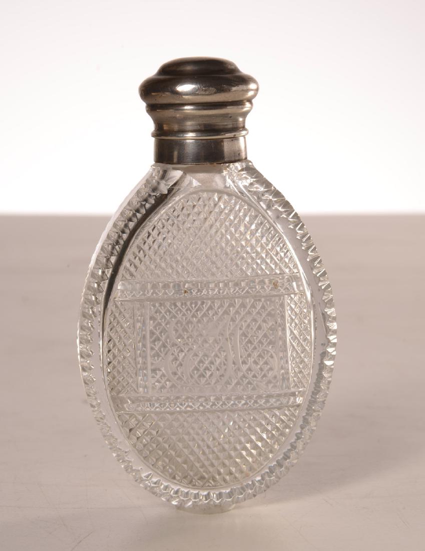 Nice antique cut glass scent bottle (1 of 6)