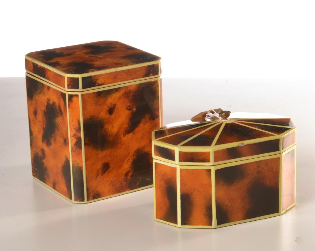 Style of Isabel O'Neil, (2) lacquered boxes (1 of 5)