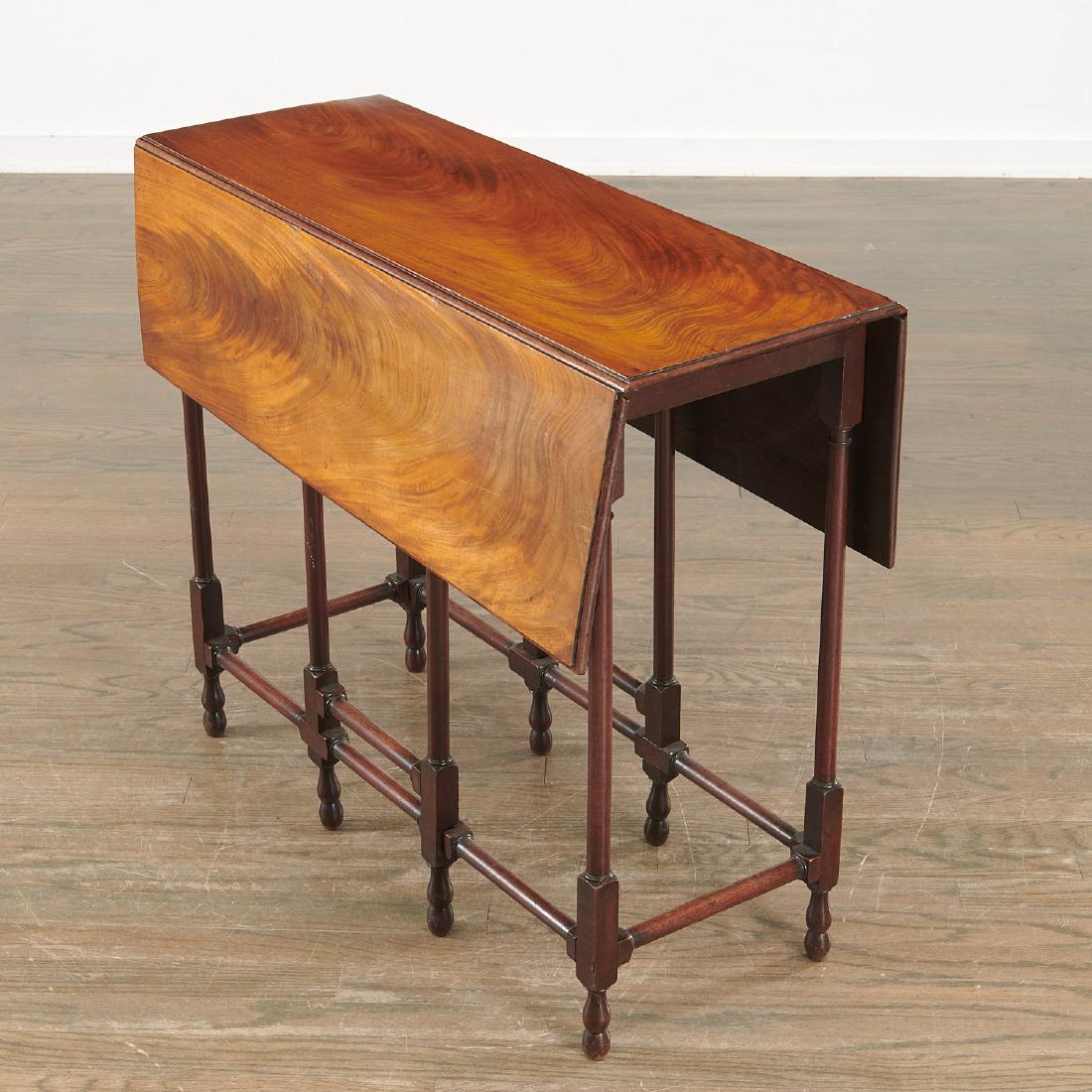Nice George III spider gateleg table (1 of 7)
