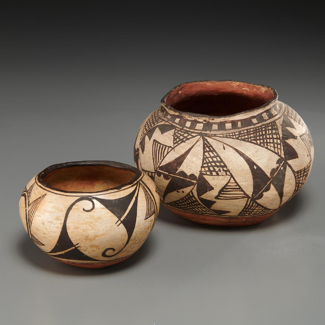 (2) Native American Southwest Pueblo pottery pots (1 of 7)
