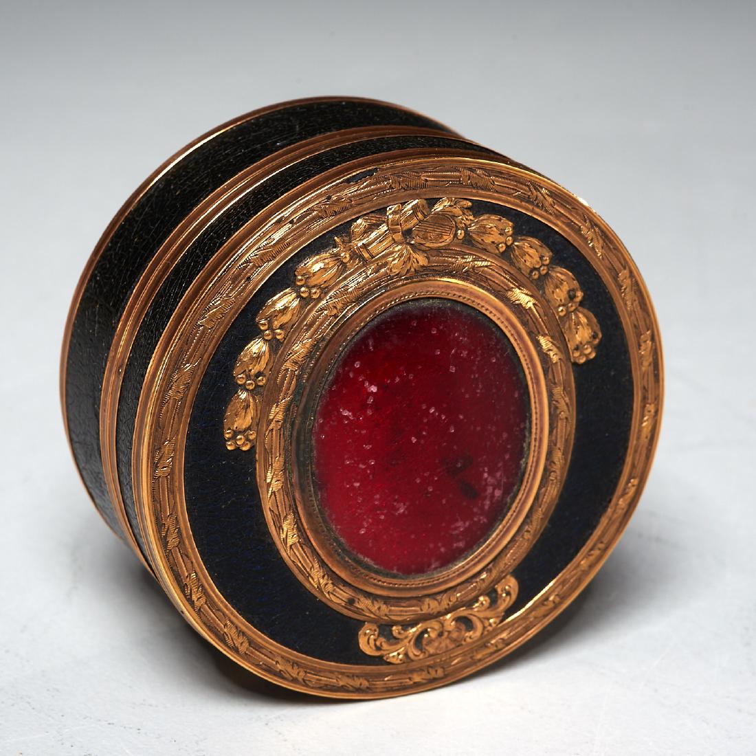 French gold-mounted box with enamel miniature (1 of 6)