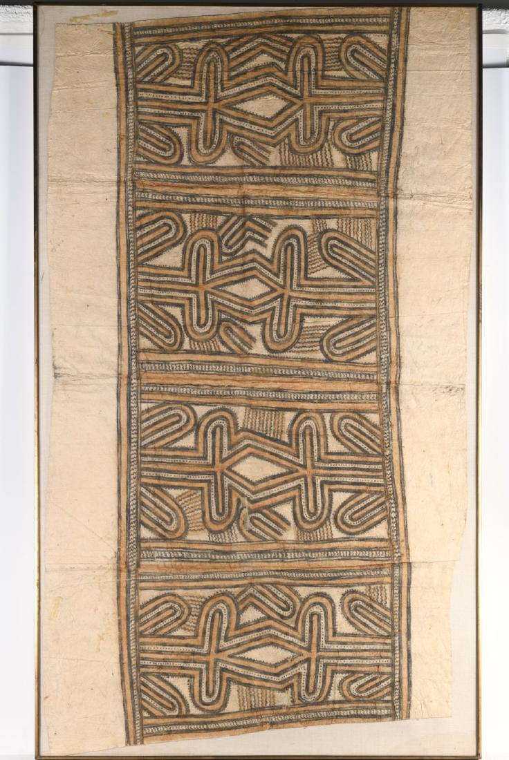 Large scale New Guinea barkcloth painting (1 of 7)