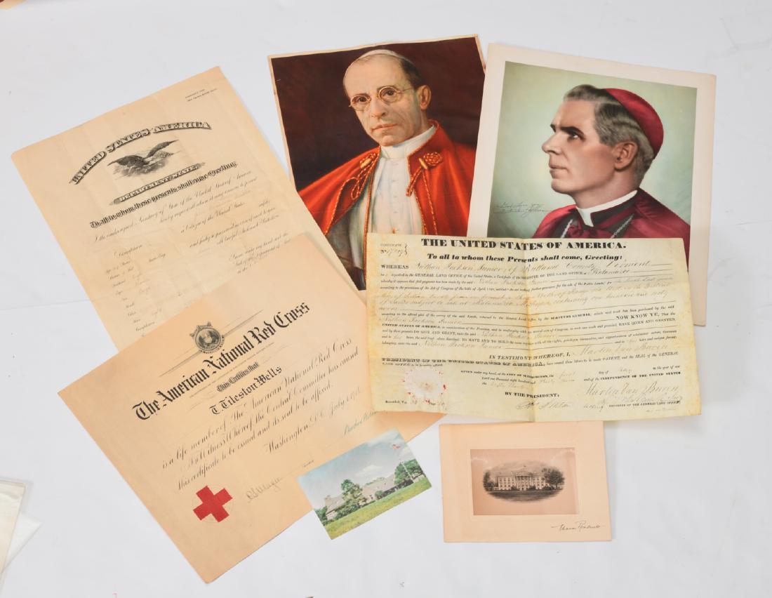 (7) Autographs incl. Pope Pius XII, E. Roosevelt (1 of 10)