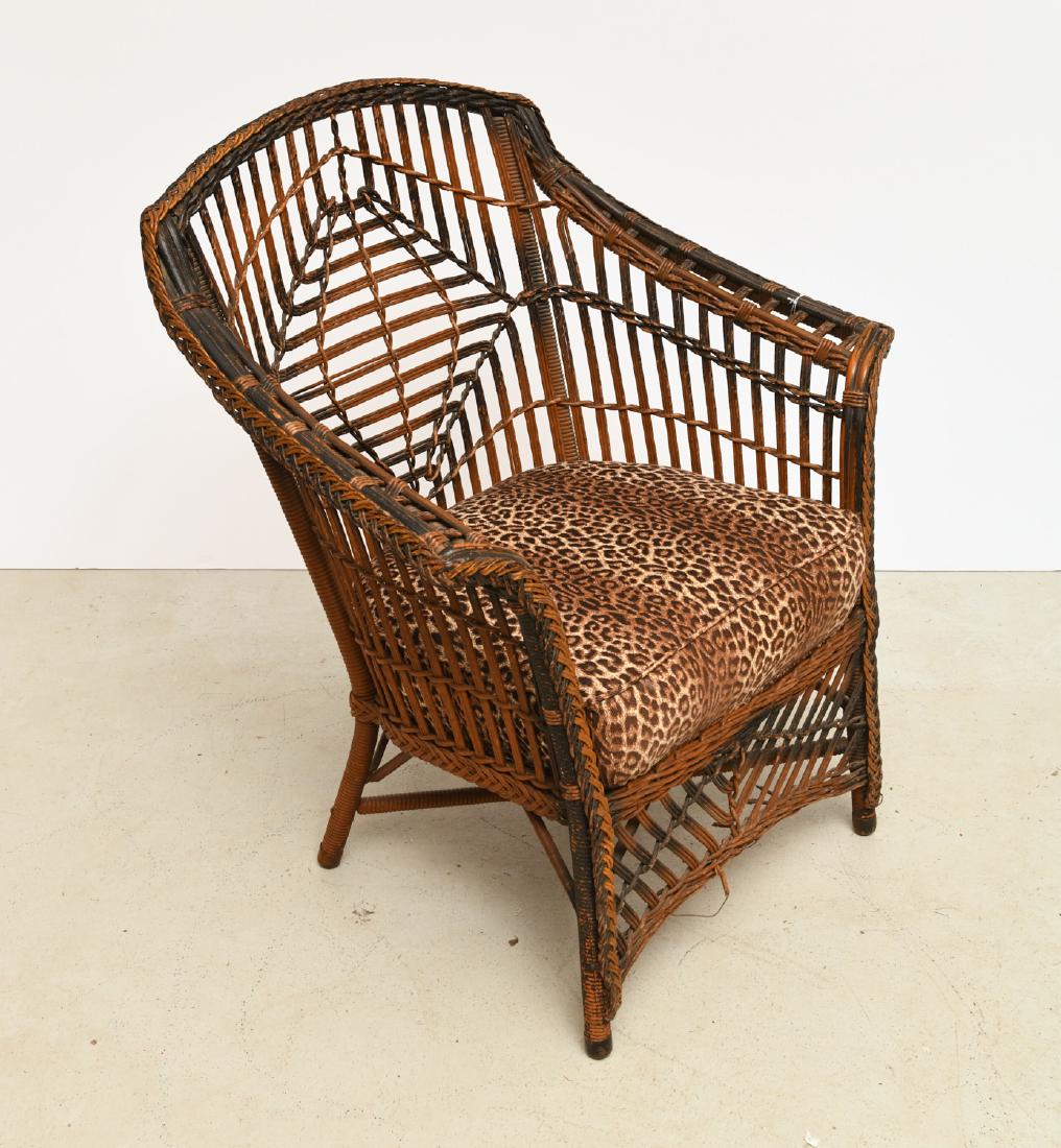 Aesthetic wicker armchair (1 of 8)