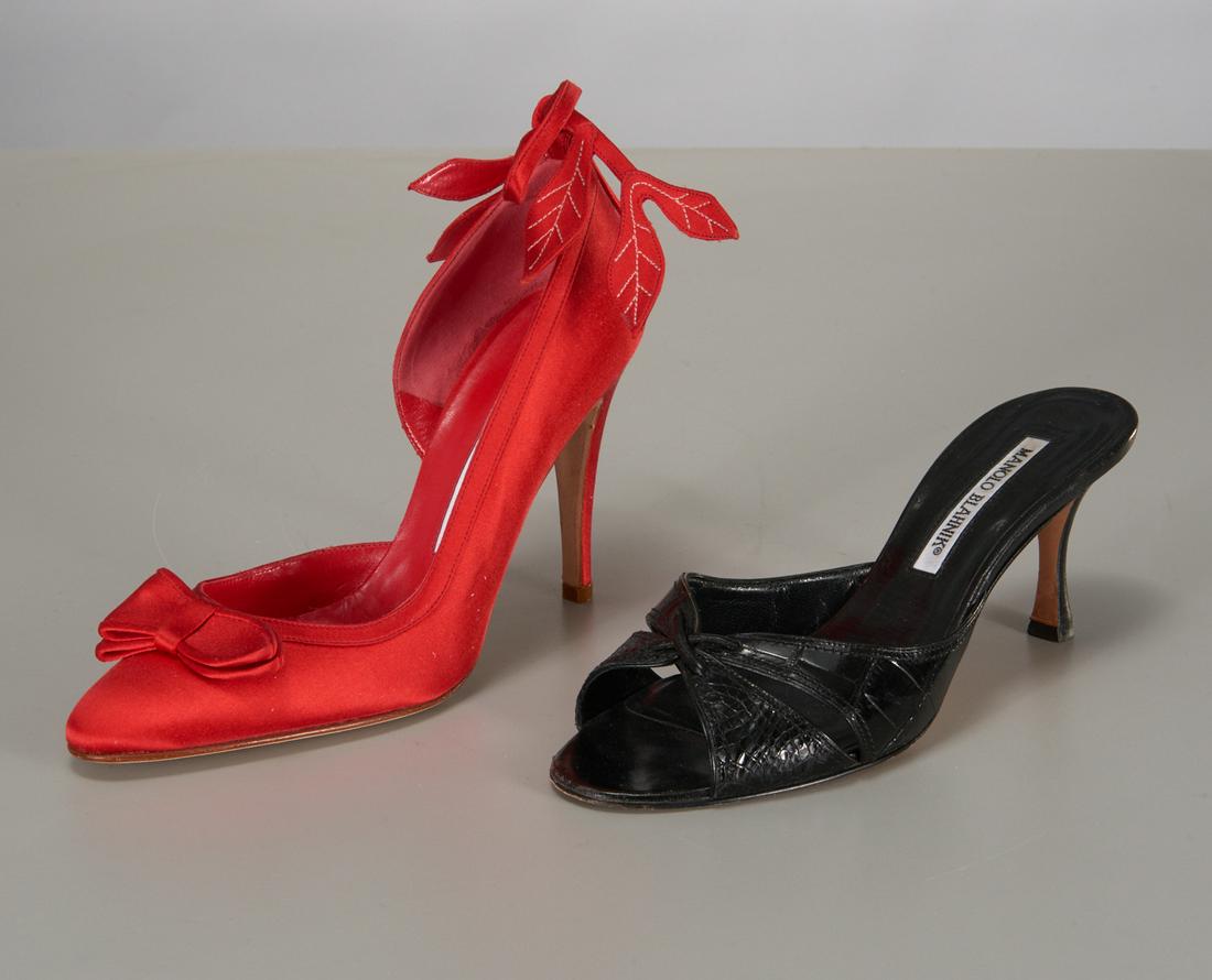 Group of Manolo Blahnik pumps (1 of 10)