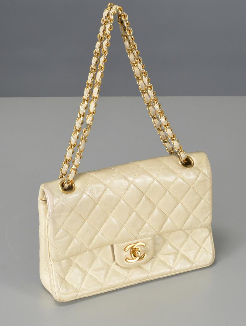 Chanel lambskin double flap purse (1 of 6)