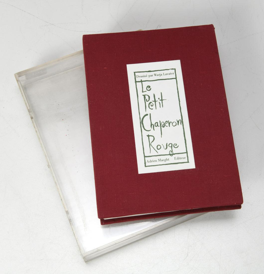 BOOKS: Warja Lavater, Le Petit Chaperon Rouge (1 of 8)