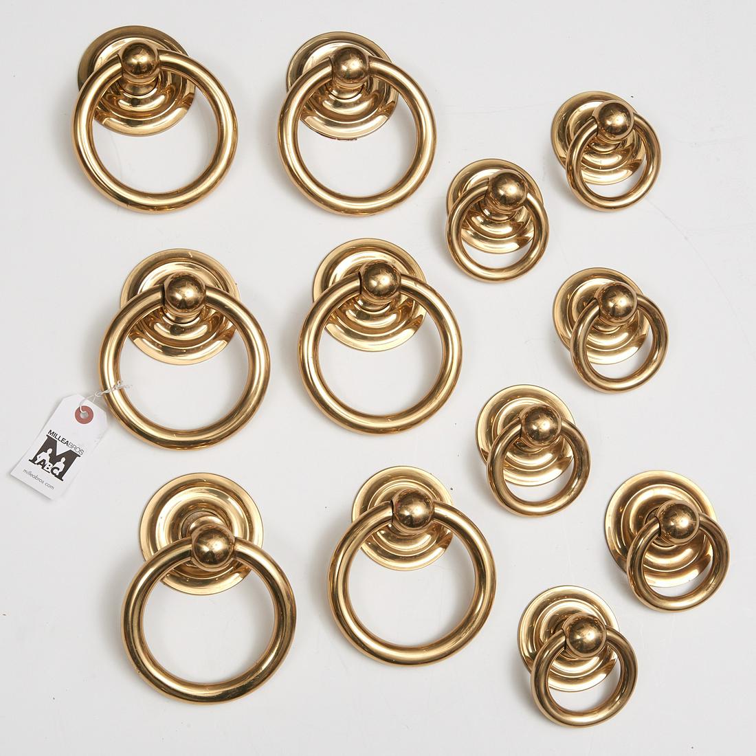 Set GRA Rivadossi brass handles: Set GRA Rivadossi brass handles, 20th c., Italy, incl. (6) large and (6 ) small heavy brass towel ring handles or door knockers, 7.5"h x 5.25"w (larger), 5.25"h x 3.5"w (smaller)