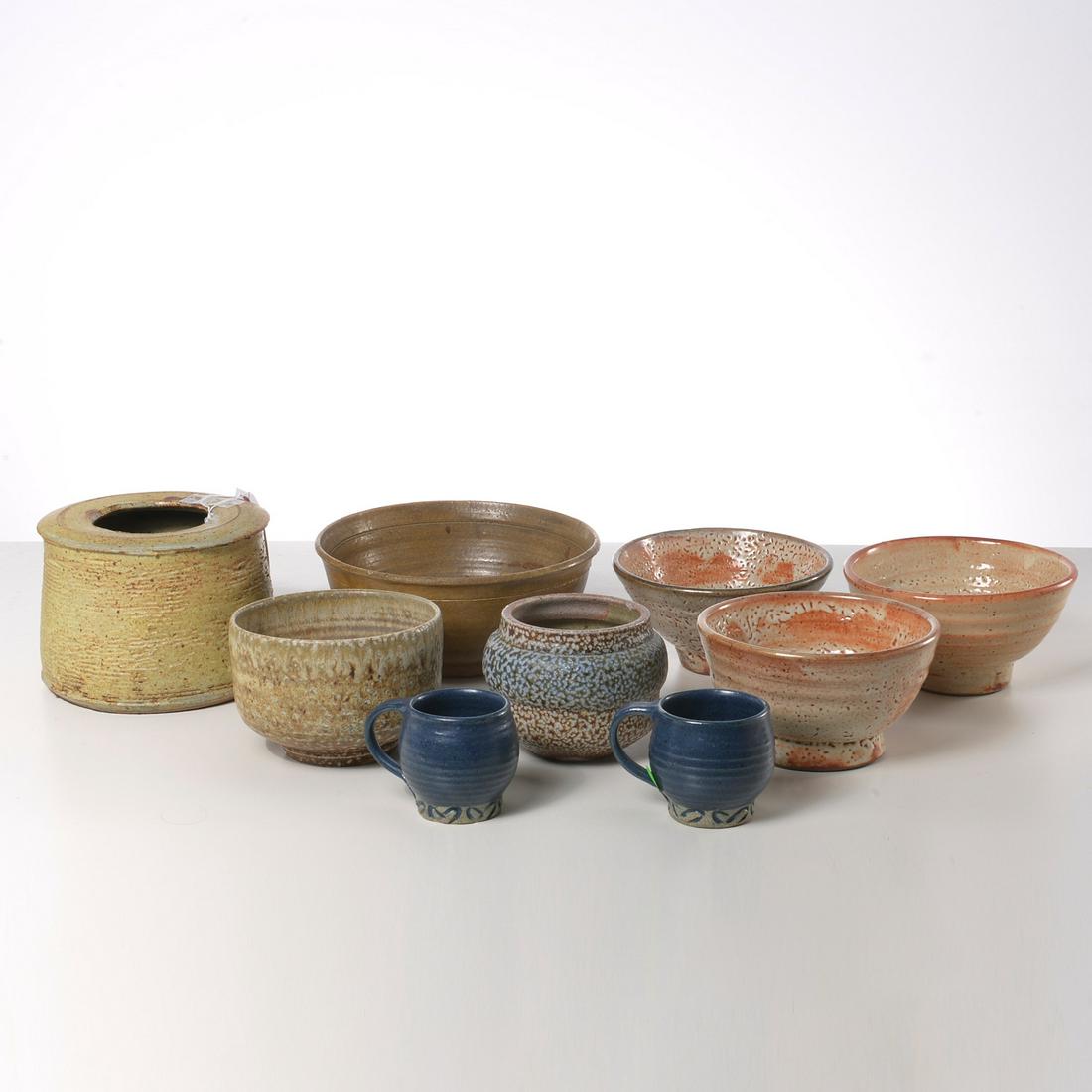 Studio pottery collection, incl. Karen Karnes: Studio pottery collection, incl. Karen Karnes, 20th c., (9) pieces, incl. a Karen Karnes jar and bowl, each with "KK" mark along lower edge, a Warren MacKenzie jar with MA mark, and other assorted bow