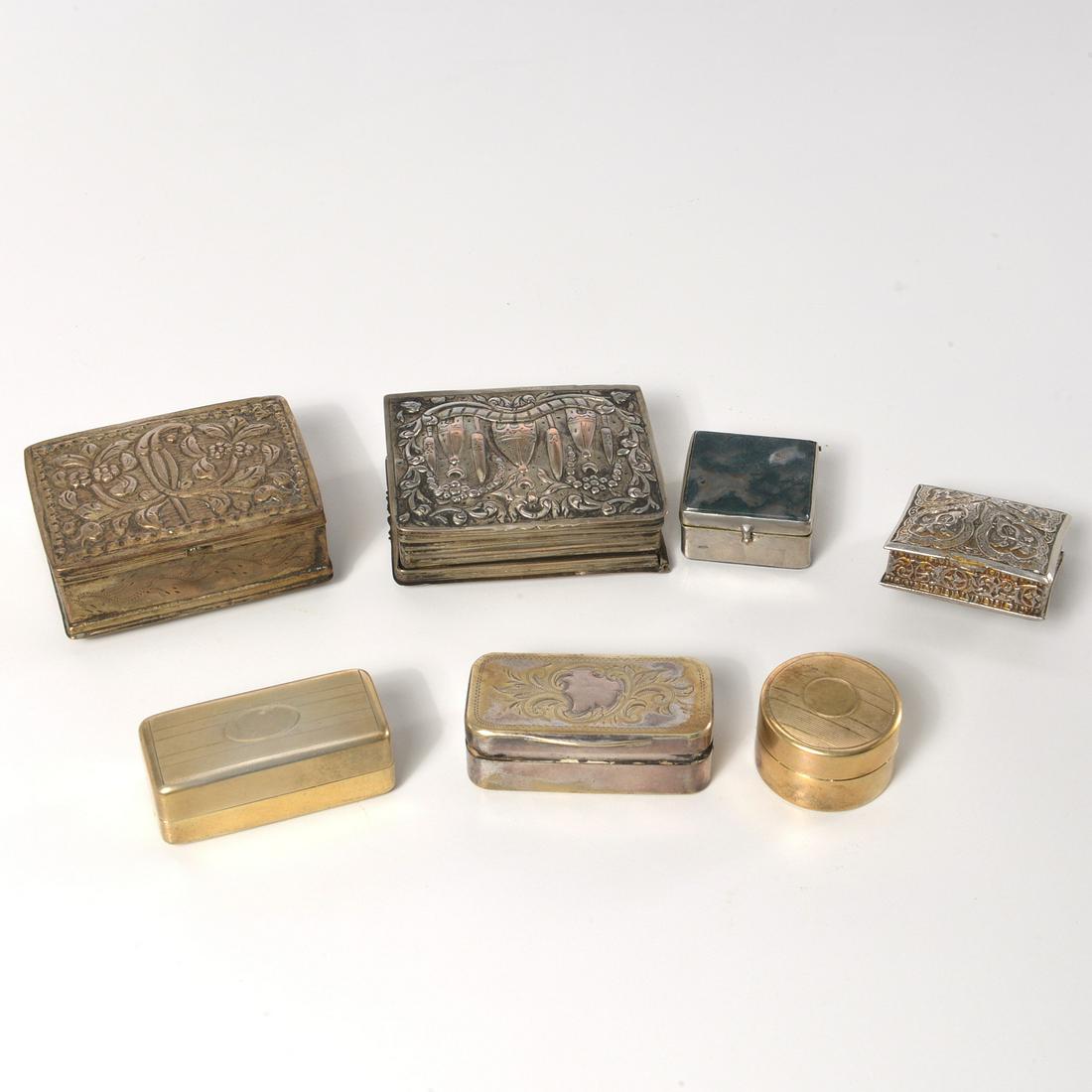 (7) antique European & Asian silver trinket boxes: (7) antique European & Asian silver trinket boxes, 19th/20th c., incl. a box with moss agate inset lid and base, a rectangular lidded snuff marked "sterling", an engraved hinged snuff, a round covered
